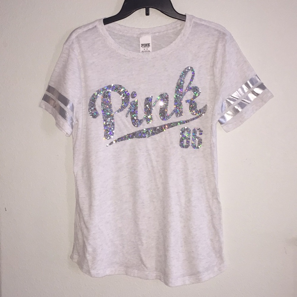 Pink Victoria Secret T-shirt, size M.